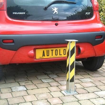 autolok-heavy-duty-telescopic-post-2_grande Robust 70mm wide x 540mm Tall Telescopic Parking Post